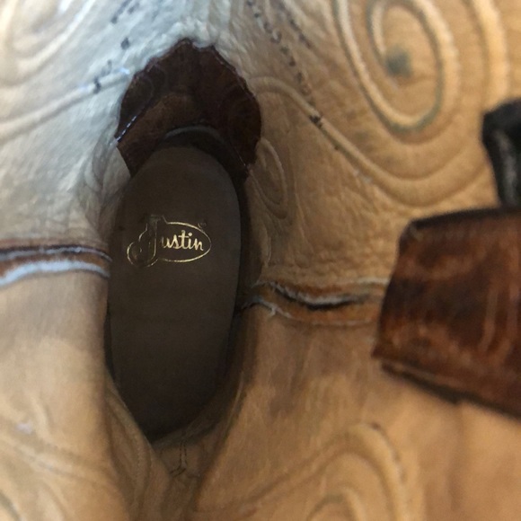 Justin Cowboy Boots - Picture 11 of 12